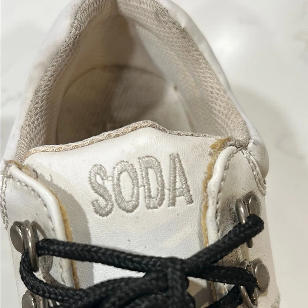 Vintage Y2K Chunky Platform Soda White Sneakers with Black Laces